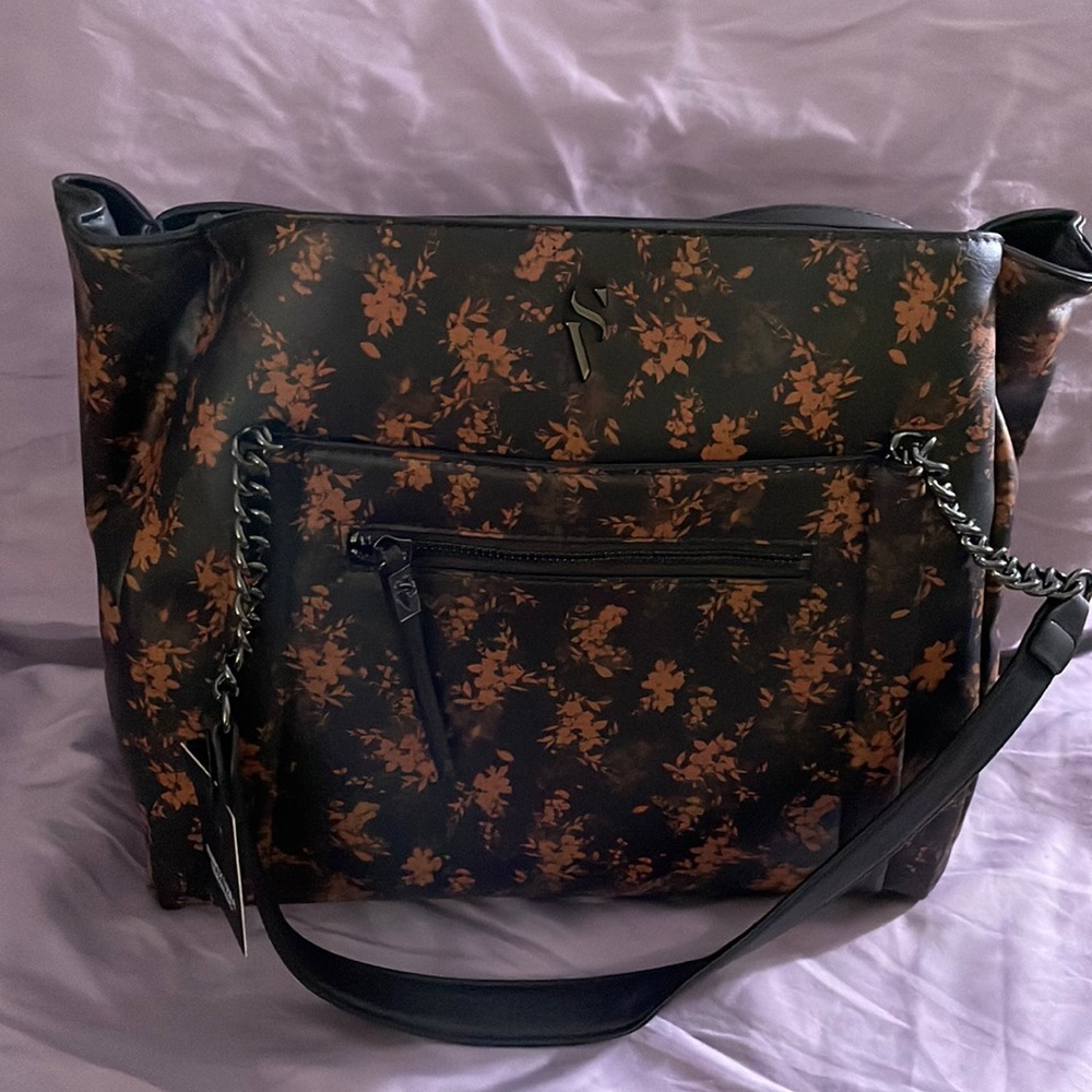 Vera wang shoulder bag